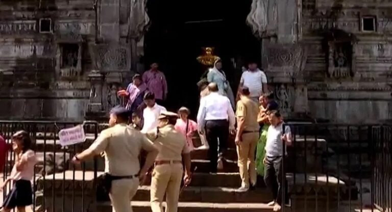 त्र्यंबकेश्वर मंदिर में जबरन प्रवेश मामलाः विहिप ने की ये मांग