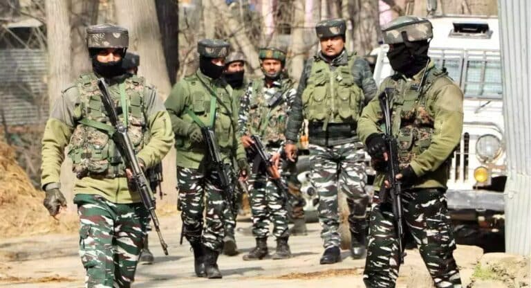 Jammu and Kashmir: आतंकियों से मुठभेड़ में सेना के कर्नल समेत 3 सुरक्षा बल के जवान वीरगति को प्राप्त