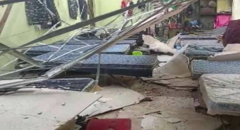 जगदलपुर: सीआरपीएफ कैंप पर तूफान का कहर, कई जवान घायल