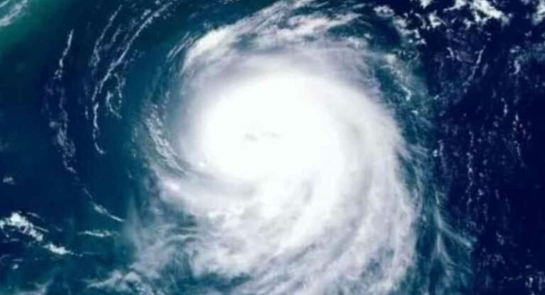 बंगाल की खाड़ी से गुजरेगा चक्रवाती तूफान ‘मोचा’, मौसम विभाग ने जारी किया अलर्ट