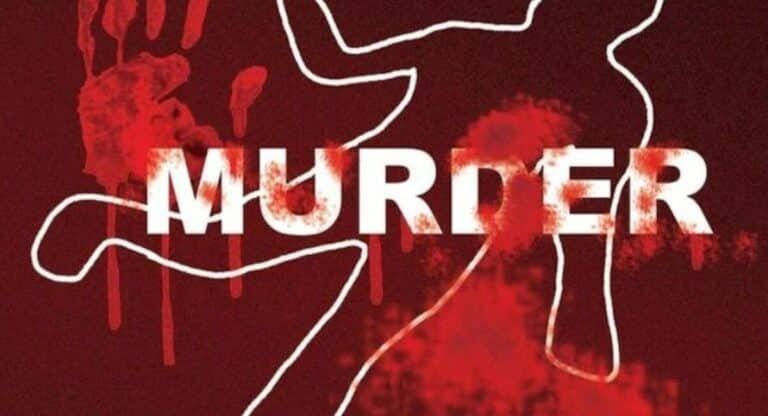 मुंबई: चलती ऑटो में प्रेमी ने प्रेमिका की गला रेतकर हत्या की, मामला दर्ज