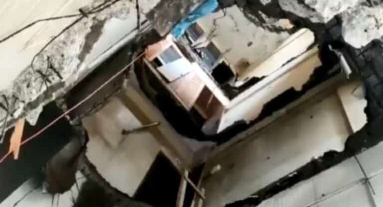 ठाणे में एक इमारत का गिरा स्लैब, कई लोग घायल
