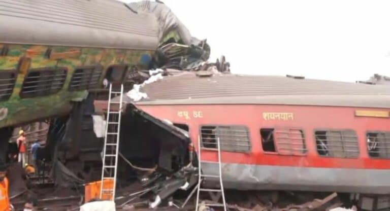 ओडिशा रेल दुर्घटना: अब तक 238 से ज्यादा लोगों की मौत, रेस्क्यू ऑपरेशन जारी