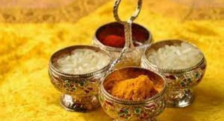 हिंदू पूजा पद्धति में क्या है चावल (अक्षत) के उपयोग का महत्व?