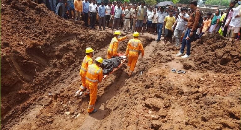 कुएं में गिरे बैल को बचाने में चली गई छह लोगों की जान, पढ़िये पूरी खबर