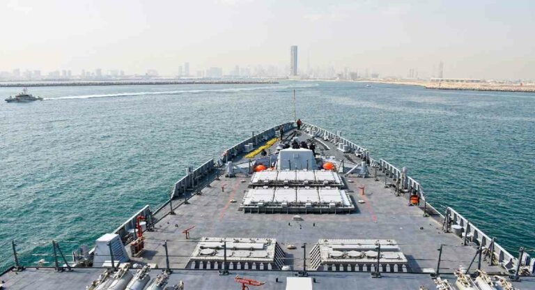 भारतीय नौसेना के पोत दुबई के दौरे पर, ये है मुहिम