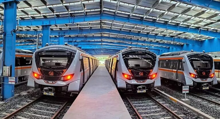 एक साल में अहमदाबाद की लाइफ लाइन बन गई मेट्रो ट्रेन सेवा, जानिये कितने लोग रोज करते हैं यात्रा