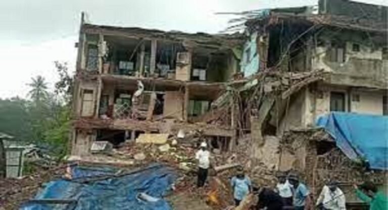 Dombivli: इमारत गिरने से 55 लोग घायल, कई की हालत गंभीर