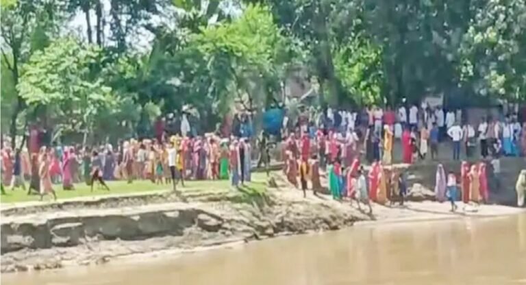 Bihar: मुजफ्फरपुर जिले में बड़ा हादसा, नाव पलटने से कई स्कूली बच्चे लापता