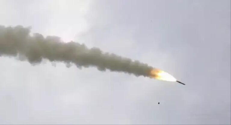 भारत हुआ और शक्तिशाली, सेना ने किया ब्रह्मोस सुपरसोनिक क्रूज मिसाइल का सफल परीक्षण