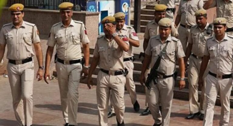 Parliament Security Breach: सुरक्षा में चूक को लेकर UAPA के तहत मामला दर्ज, दिल्ली पुलिस की स्पेशल सेल करेगी जांच