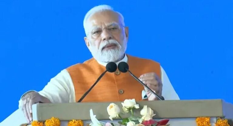 PM Modi: विकसित भारत संकल्प यात्रा सिर्फ एक महीने में हजारों गांवों और शहरों तक पहुंची: पीएम मोदी