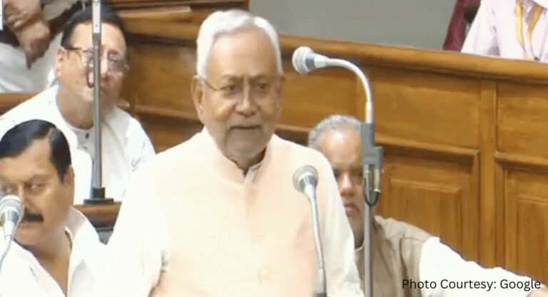 Bihar: नीतीश कुमार ने शर्मनाक बयान के लिए मांगी माफी