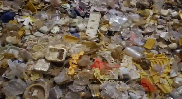 Bhiwandi:  खतरनाक औद्योगिक कचरा रखना पड़ा भारी, स्क्रैप डीलर पर ऐसे कस गया शिकंजा