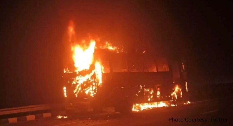 दिल्ली-जयपुर हाईवे पर निजी बस में लगी आग, 2 की मौत; कई यात्री घायल