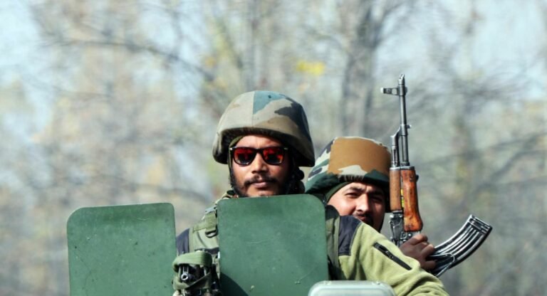 Jammu and Kashmir: सतर्क रहना है जरुरी, ‘इतने’ आतंकी घुसपैठ की फिराक में लॉन्चपैड पर मौजूद