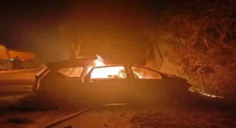Uttar Pradesh: कार बन गई आग का गोला, राख हो गई आठ जिंदगियां