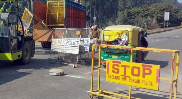 Farmers Protest: किसान संगठनों के दिल्ली कूच के ऐलान के बाद राजधानी में कई बॉर्डर सील, वाहनों की कड़ी चेकिंग