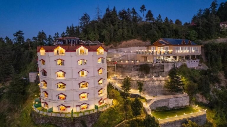 Kufri Hotels: कुफरी में ठहरने के लिए सबसे अच्छे होटल