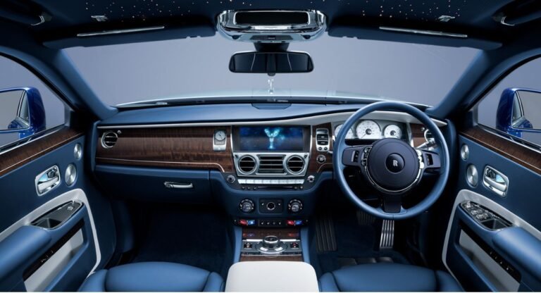 Rolls Royce Interior: बेहद खास है रोल्स रॉयस कार का इंटीरियर, जानें कुछ खास बातें?