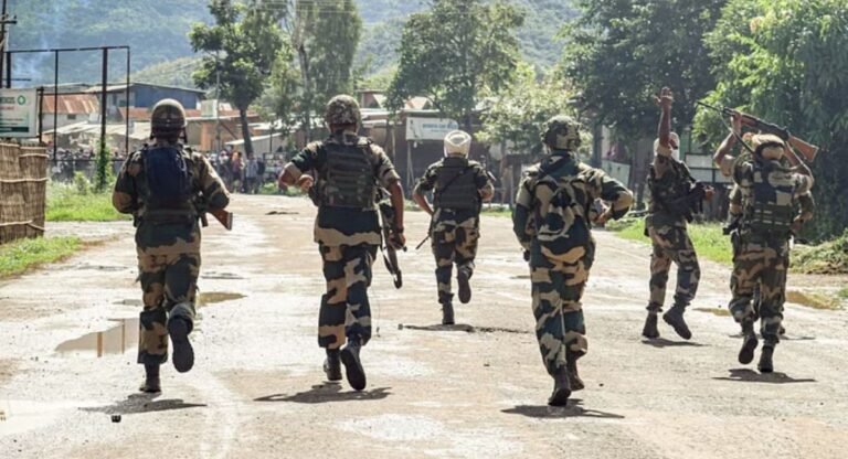 Manipur: कुकी उग्रवादियों ने CRPF बटालियन पर किया हमला, देश के दो सपूत हुतात्मा