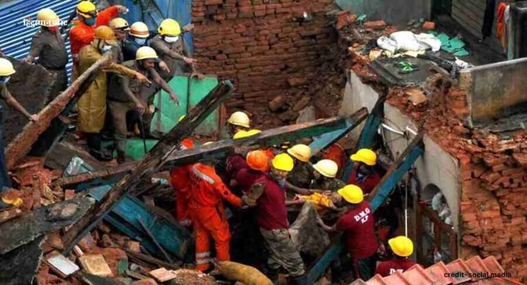 Delhi: तेज हवाओं के कारण मालवीय नगर में गिरी दिवार, आठ लोग घायल