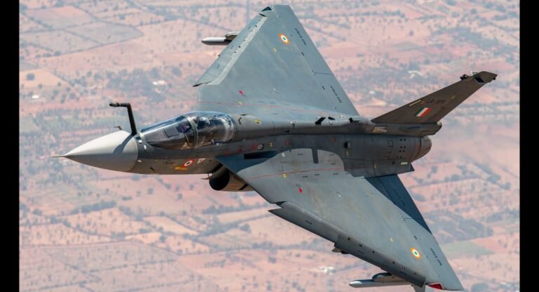 Fighter Aircraft LCA Mark 1A: वायुसेना को मिलेंगे 97 LCA Mark 1A लड़ाकू विमान, रक्षा मंत्रालय ने जारी किया टेंडर