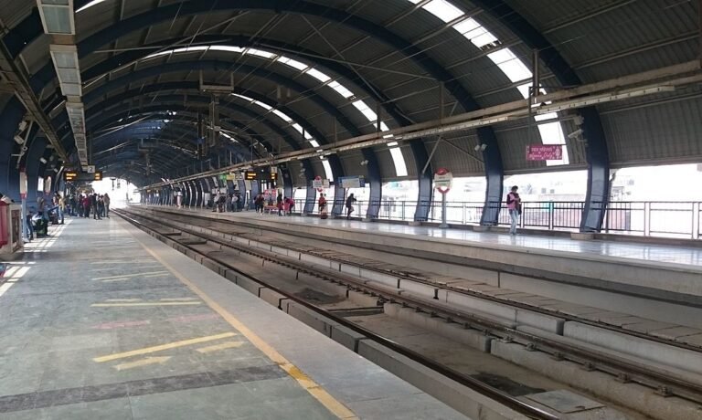 Lakshmi Nagar Metro Station :  लक्ष्मी नगर मेट्रो स्टेशन में घूमने लायक 5 पर्यटन स्थल